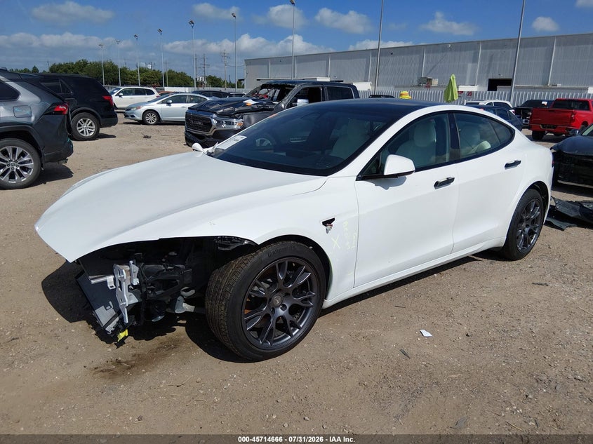 TESLA MODEL S - zdjęcie 2
