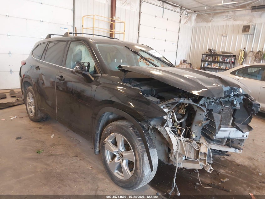 2022 TOYOTA HIGHLANDER auction photo 1