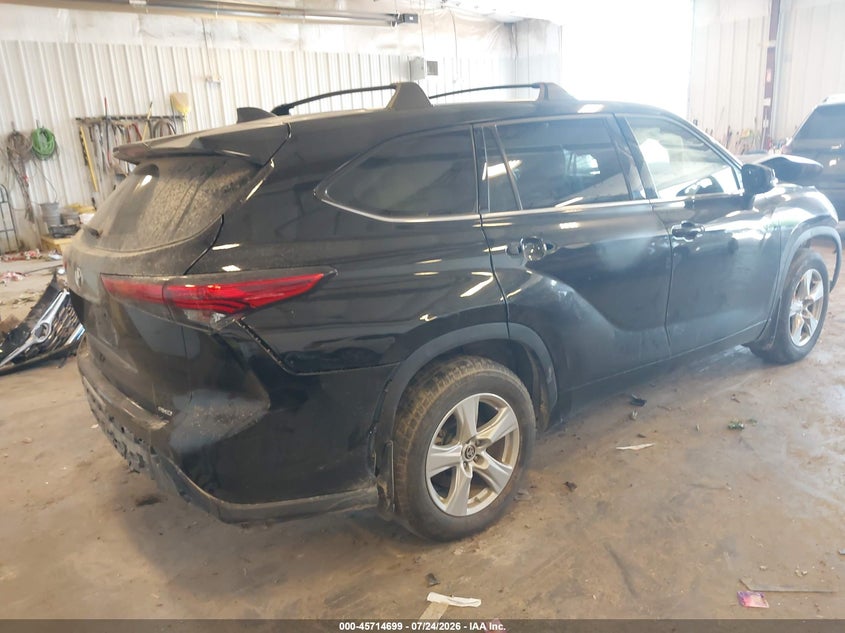 2022 TOYOTA HIGHLANDER auction photo 4