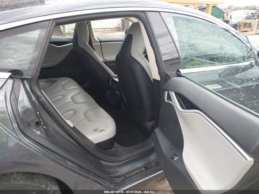 2015 TESLA MODEL S auction photo 8