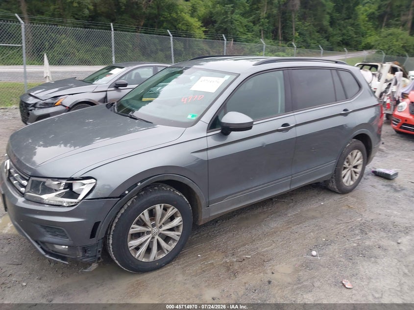 2018 VOLKSWAGEN TIGUAN auction photo 2