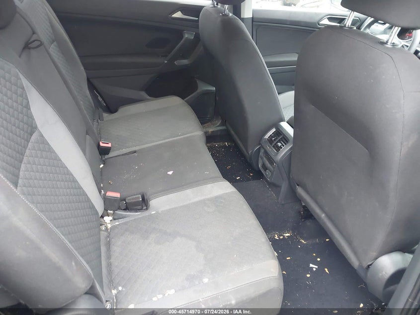 2018 VOLKSWAGEN TIGUAN auction photo 8