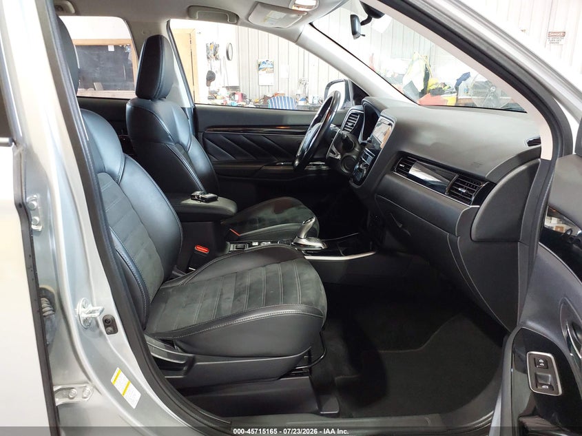 2019 MITSUBISHI OUTLANDER PHEV auction photo 5