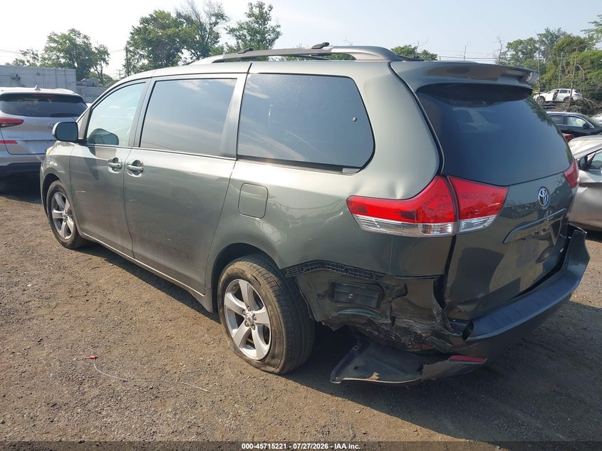 Vin: 5tdkk3dc6bs097813, lot: 46213903, toyota sienna le v6 20113