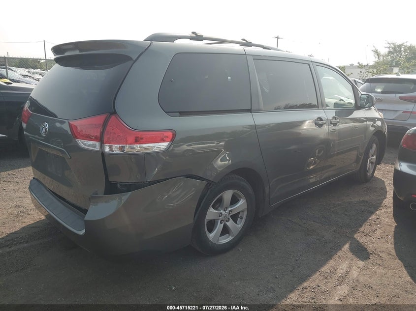 Vin: 5tdkk3dc6bs097813, lot: 46213903, toyota sienna le v6 20114