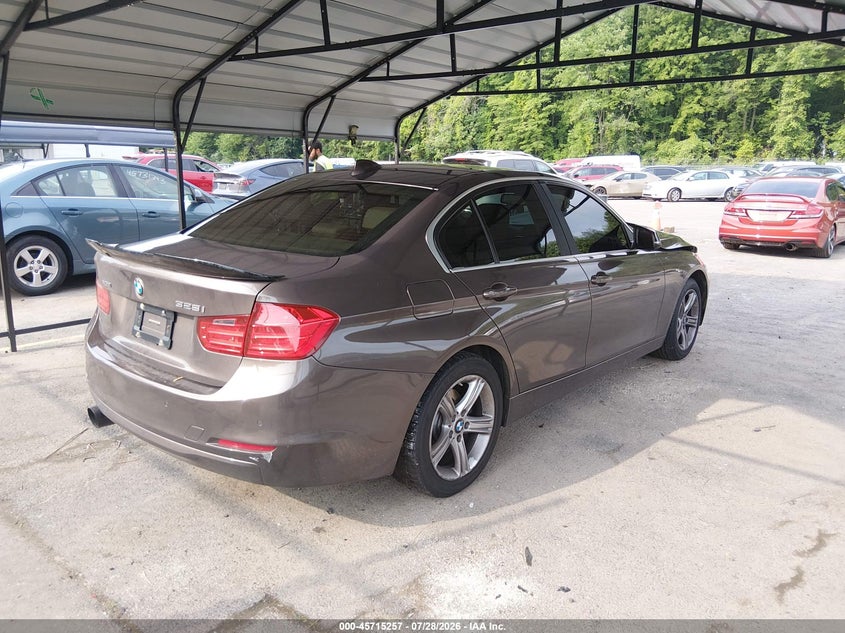 Vin: wba3b3g56fnr85830, lot: 46213939, bmw 328i xdrive 20154