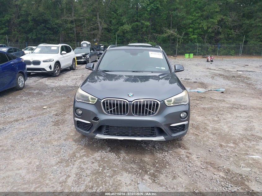 BMW X1 - zdjęcie 12