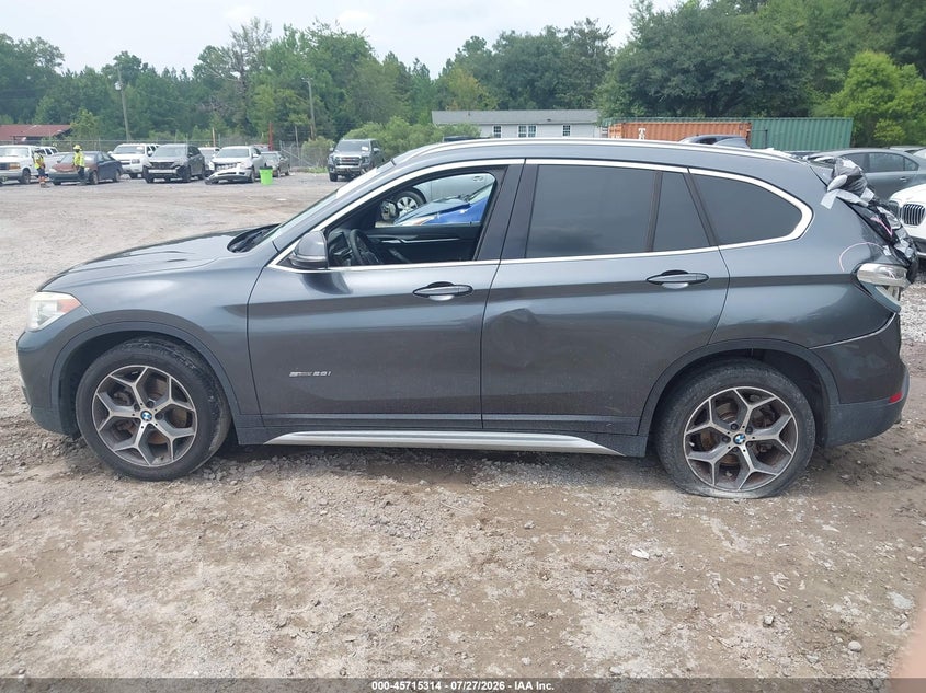 BMW X1 - zdjęcie 14