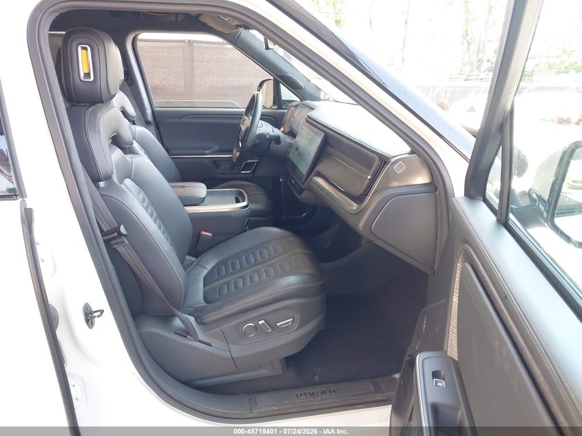 2023 RIVIAN R1T auction photo 5