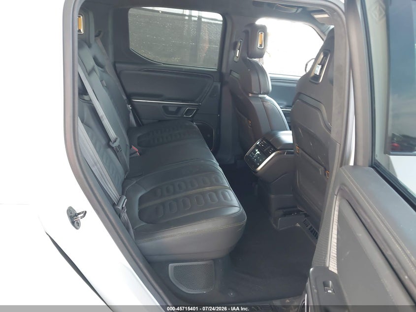 2023 RIVIAN R1T auction photo 8