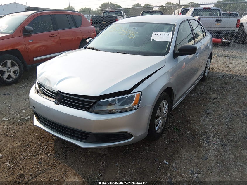 2014 Volkswagen Jetta, Front End, IAAI, VIN 3VW2K7AJ7EM325930 — photo 2