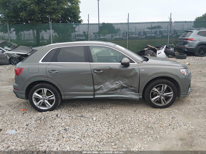 AUDI Q3 - zdjęcie 13