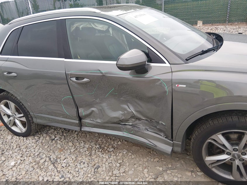 AUDI Q3 - zdjęcie 17