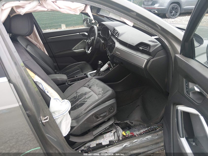 AUDI Q3 - zdjęcie 5