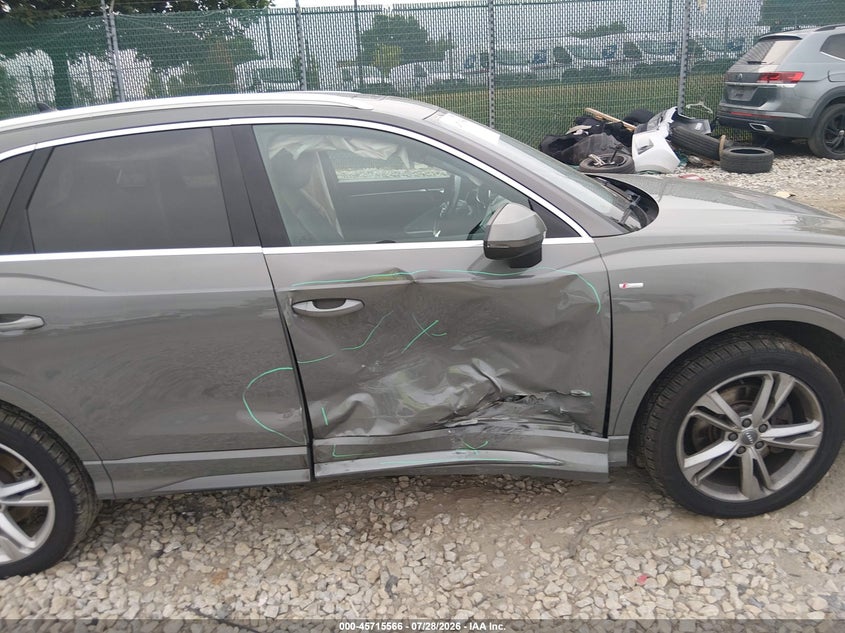 AUDI Q3 - zdjęcie 6
