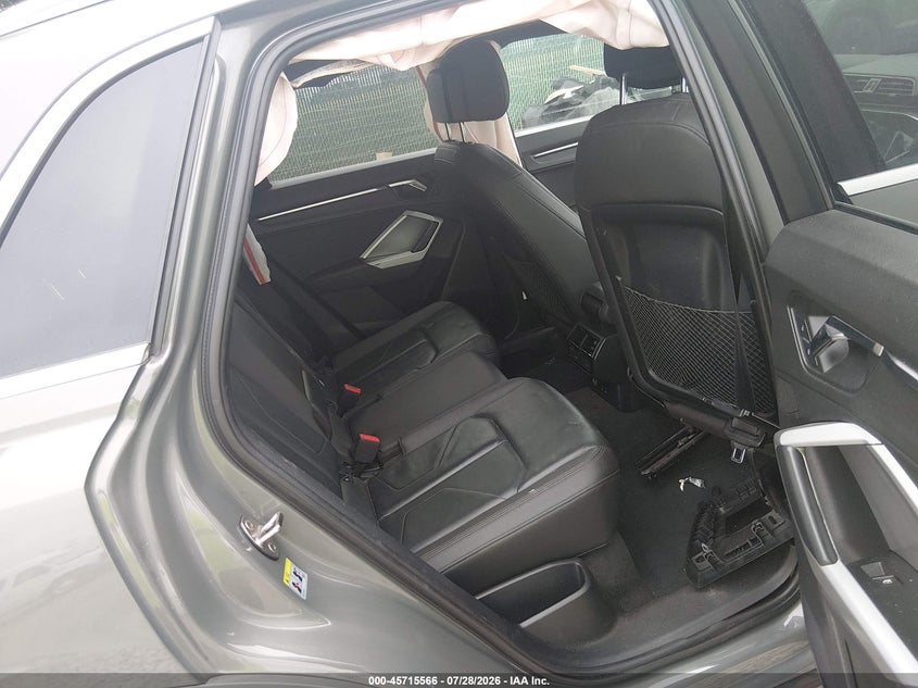 AUDI Q3 - zdjęcie 8