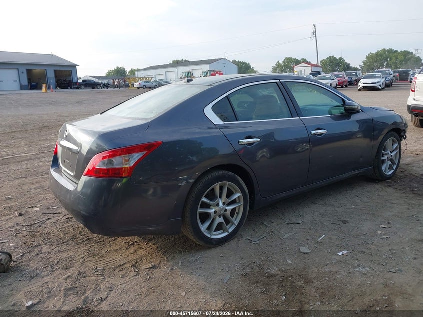 2010 NISSAN MAXIMA auction photo 4