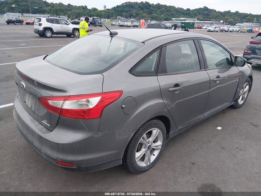 2014 FORD FOCUS auction photo 4
