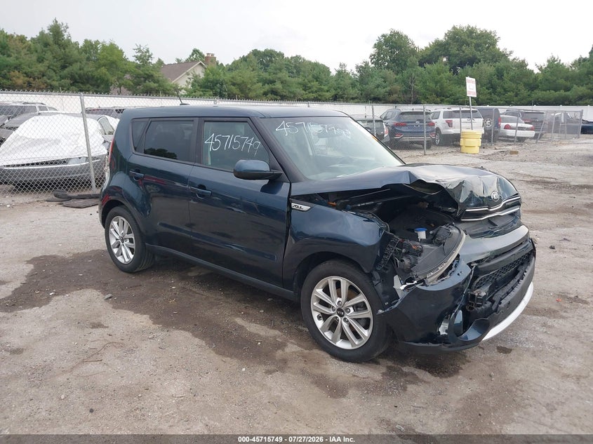 Vin: kndjp3a51j7543748, lot: 46214431, kia soul + 2018 img_1