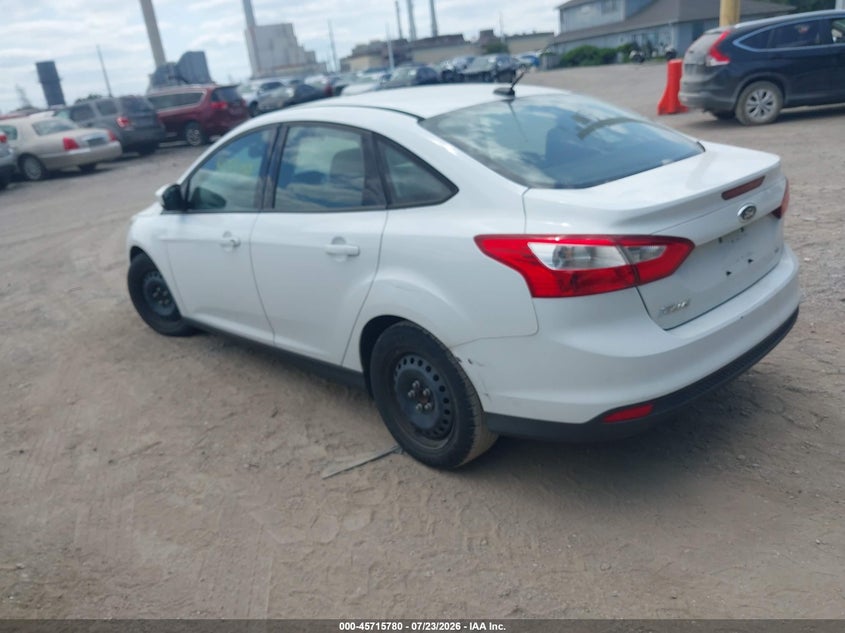 Vin: 1fahp3f29cl186641, lot: 46214462, ford focus se 20123