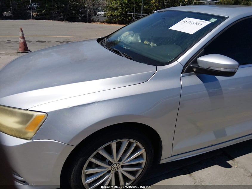 2015 VOLKSWAGEN JETTA auction photo 6