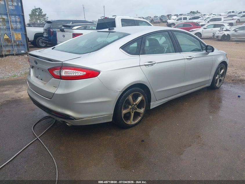 2014 FORD FUSION auction photo 4
