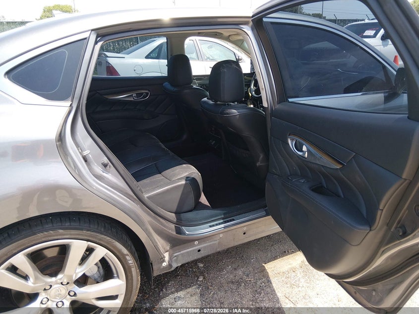 2015 INFINITI Q70L auction photo 8