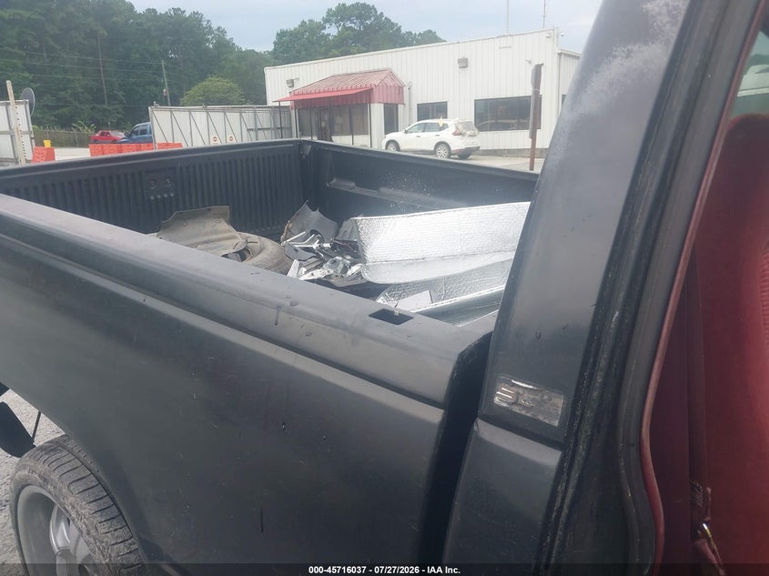 1994 GMC SIERRA auction photo 8