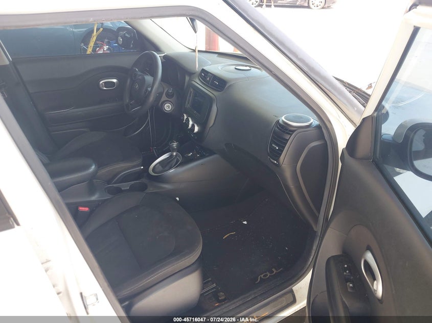 2014 KIA SOUL auction photo 5