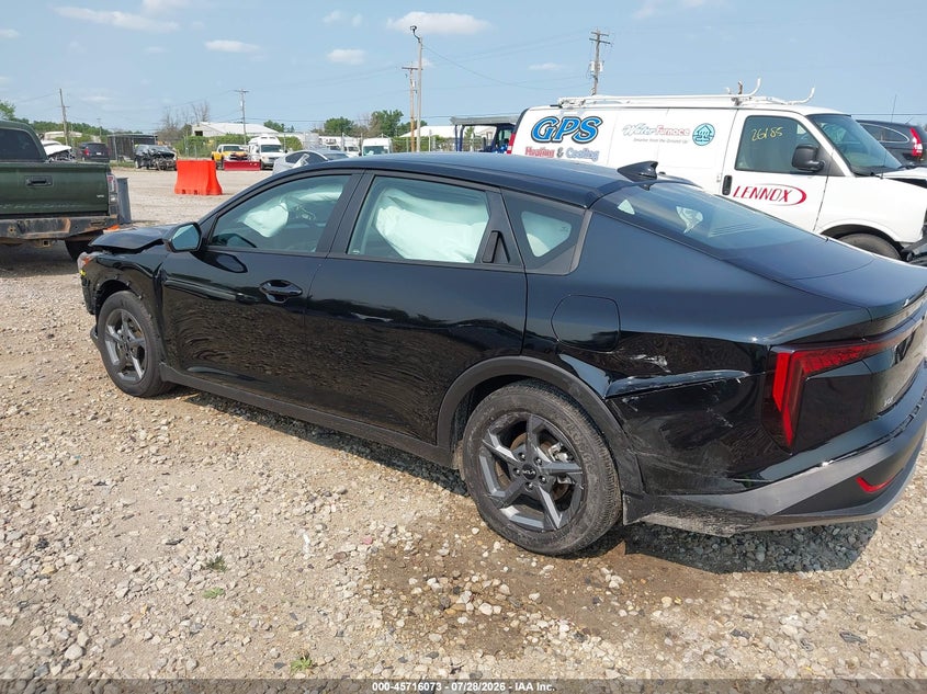 Vin: 3kpft4de0se105419, lot: 46214755, kia k4 lxs 20253