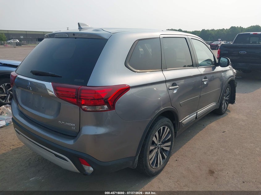 2019 MITSUBISHI OUTLANDER auction photo 4