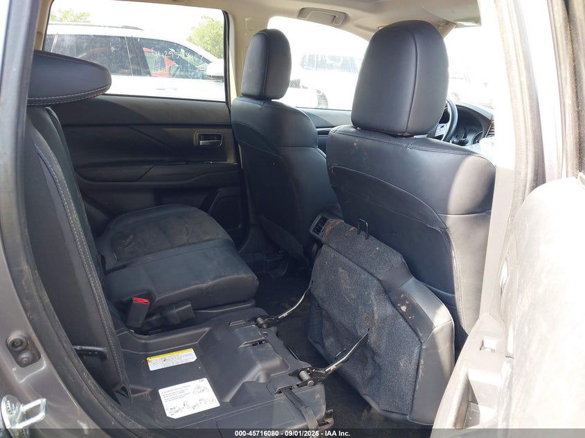 2019 MITSUBISHI OUTLANDER auction photo 8