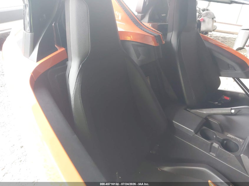 2022 POLARIS SLINGSHOT auction photo 8