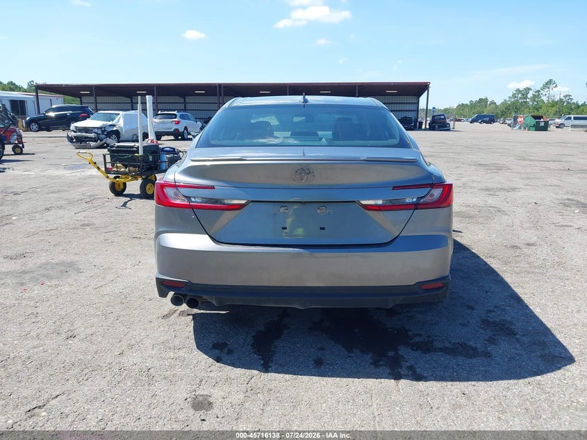 TOYOTA CAMRY - zdjęcie 16