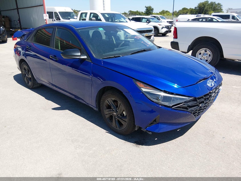 2023 HYUNDAI ELANTRA auction photo 1