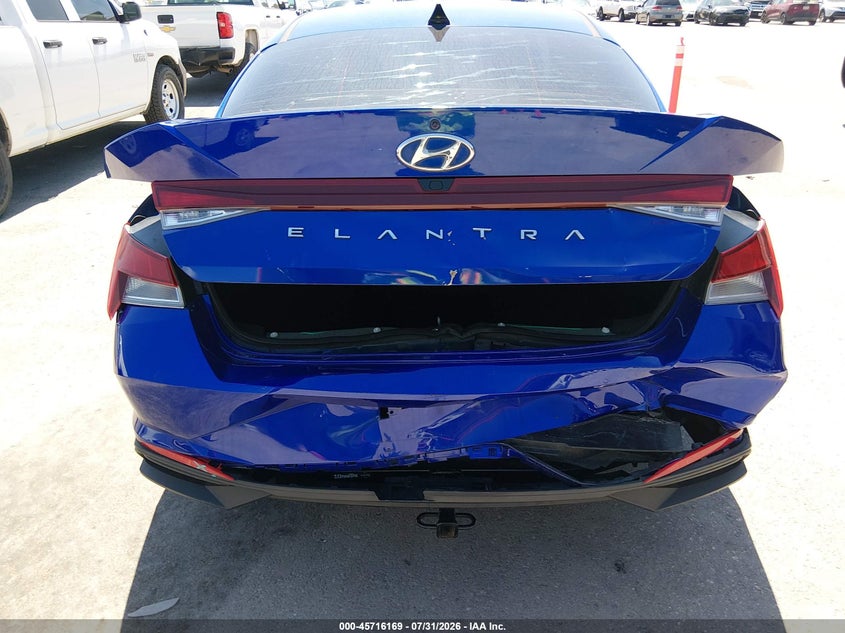 2023 HYUNDAI ELANTRA auction photo 6