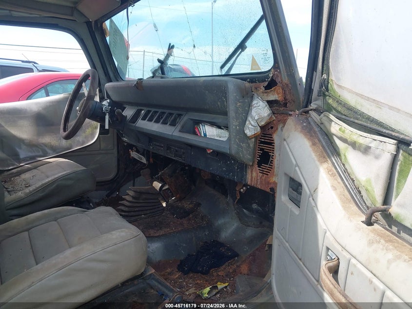 1990 JEEP WRANGLER / YJ auction photo 5