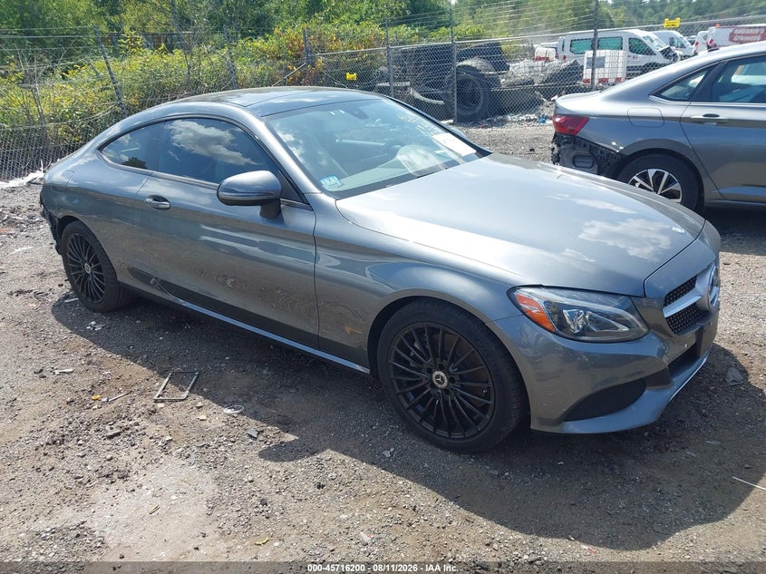 Vin: wddwj4kb8hf383147, lot: 46214882, mercedes-benz c 300 4matic 20171