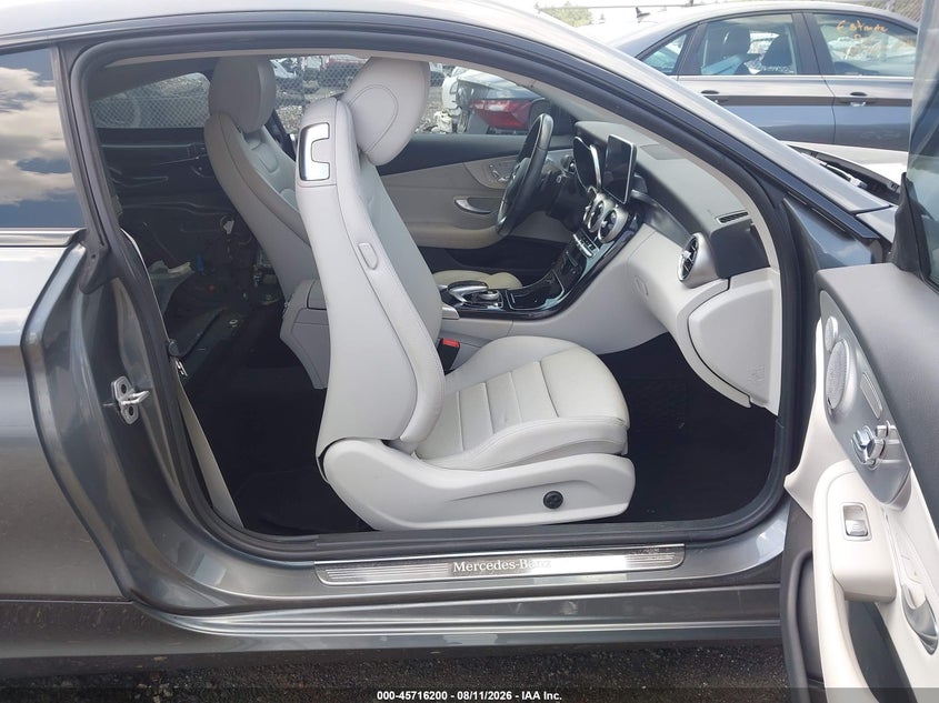 2017 MERCEDES-BENZ C 300 auction photo 5
