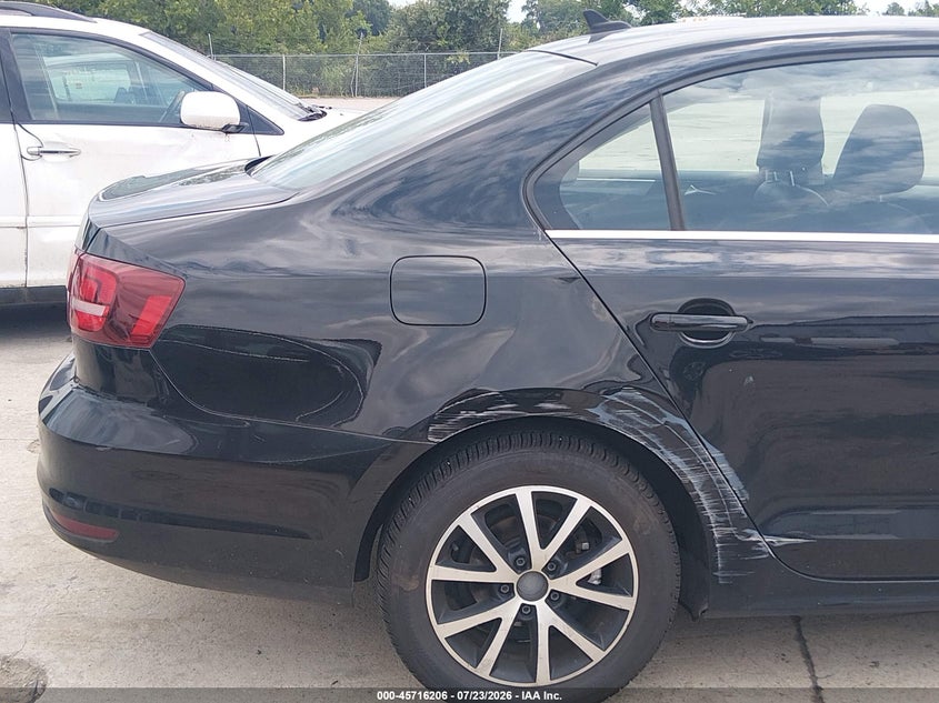 2017 VOLKSWAGEN JETTA auction photo 6