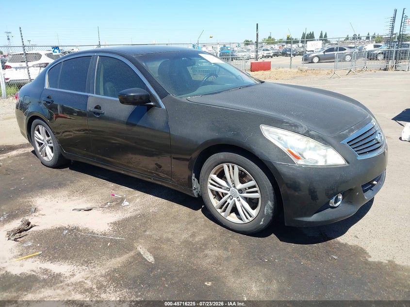 2013 Infiniti G37