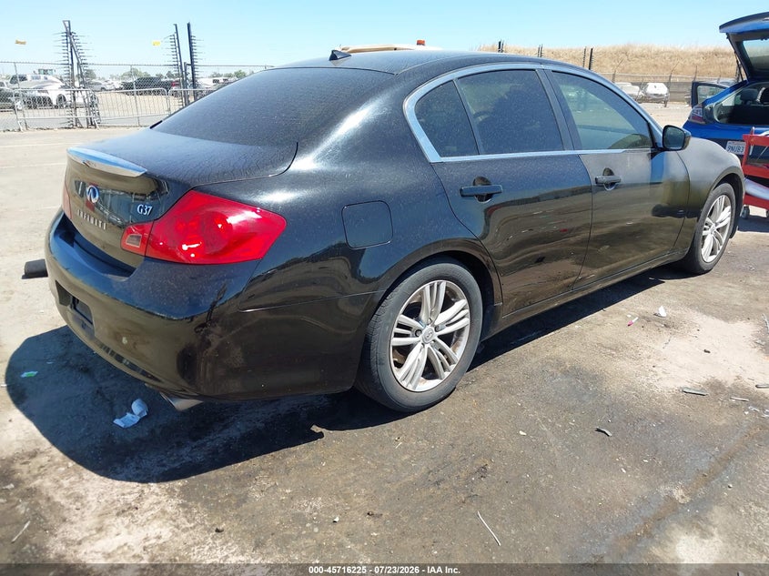 2013 INFINITI G37 auction photo 4
