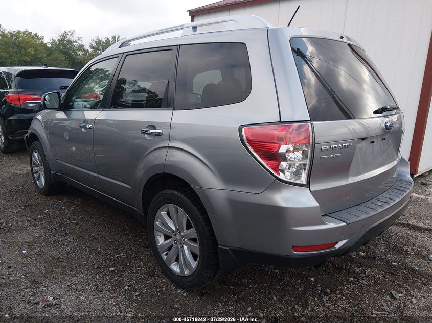 Vin: jf2shbgc8bh723310, lot: 46214924, subaru forester 2.5x touring 20113