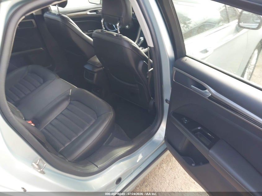 2013 FORD FUSION HYBRID auction photo 8