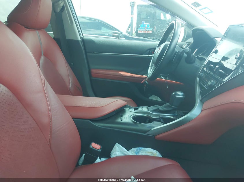 2022 TOYOTA CAMRY auction photo 5