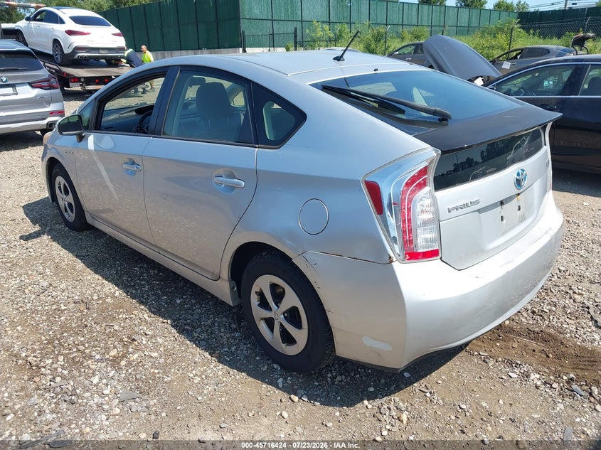 2013 TOYOTA PRIUS auction photo 3
