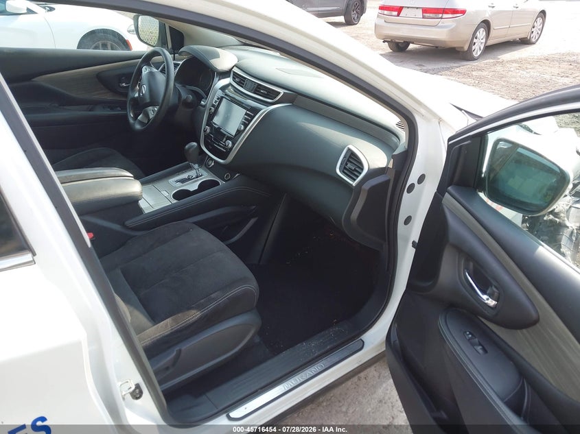 2017 NISSAN MURANO auction photo 5