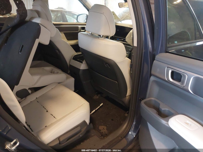 2025 HYUNDAI SANTA FE HYBRID auction photo 8