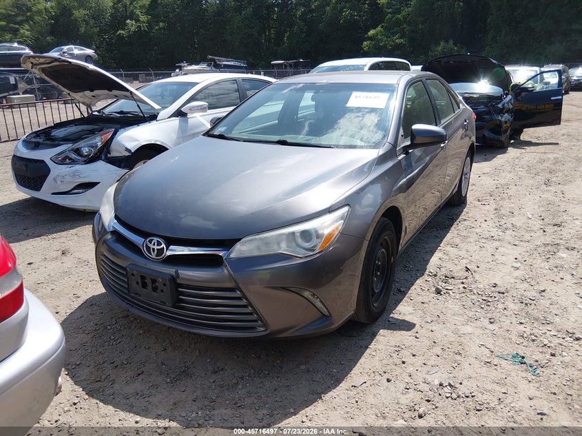 2017 TOYOTA CAMRY auction photo 2