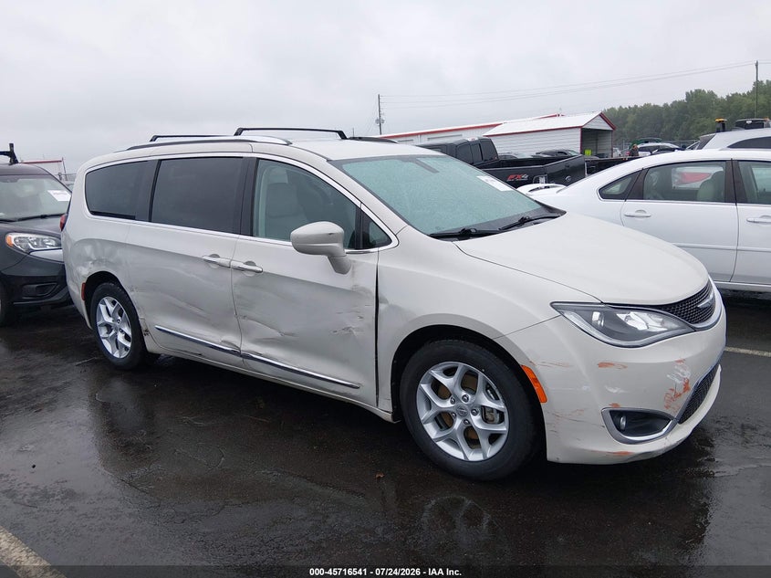 Vin: 2c4rc1eg8hr635530, lot: 46215223, chrysler pacifica touring-l plus 2017 img_1